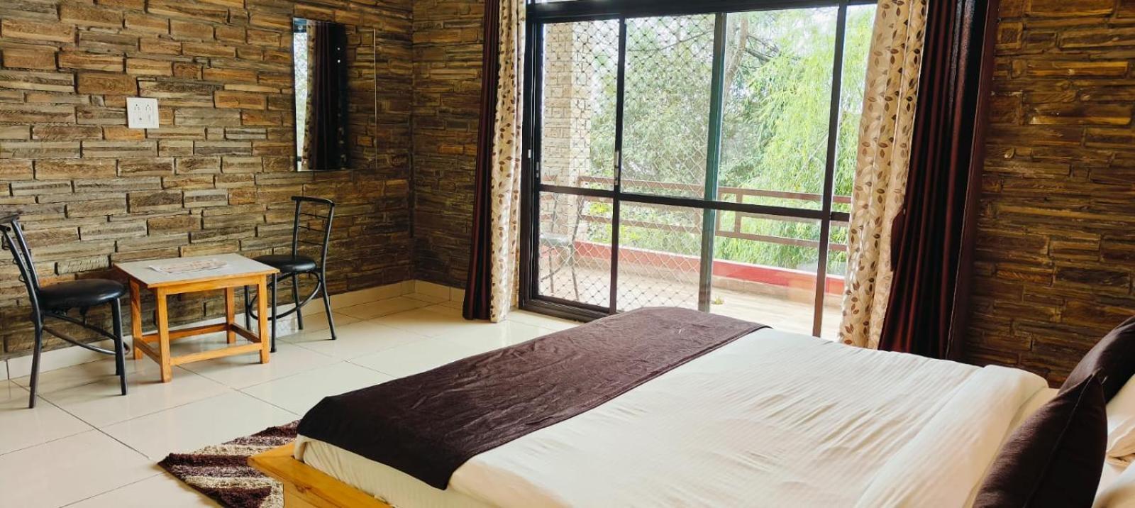 Rudra Retreat Hotell Hawalbagh Rum bild